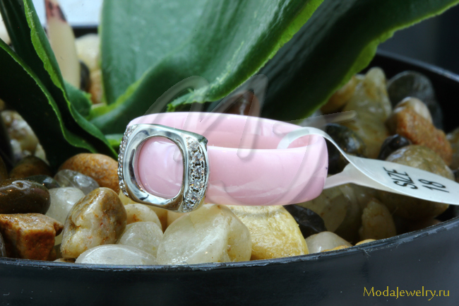 Кольцо керамика розовая CN25502