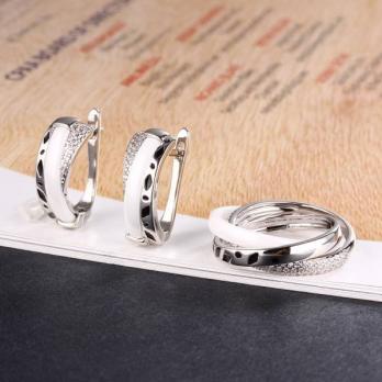 Серьги и кольцо белая керамика CN31049